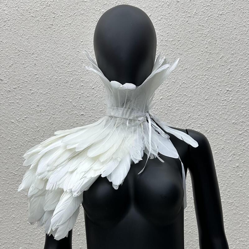 Women Accessories In Amazon - Amazon 11 kleuren gotische veren cape
